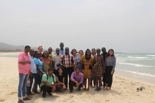 រូបថតក្រុមនៅ River Number Two